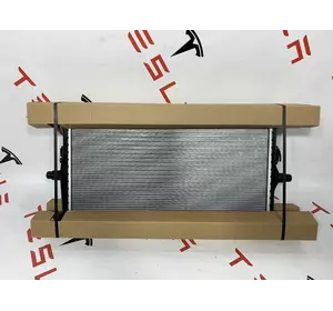Радиатор охлаждения Tesla Model Y 1494175-00-A